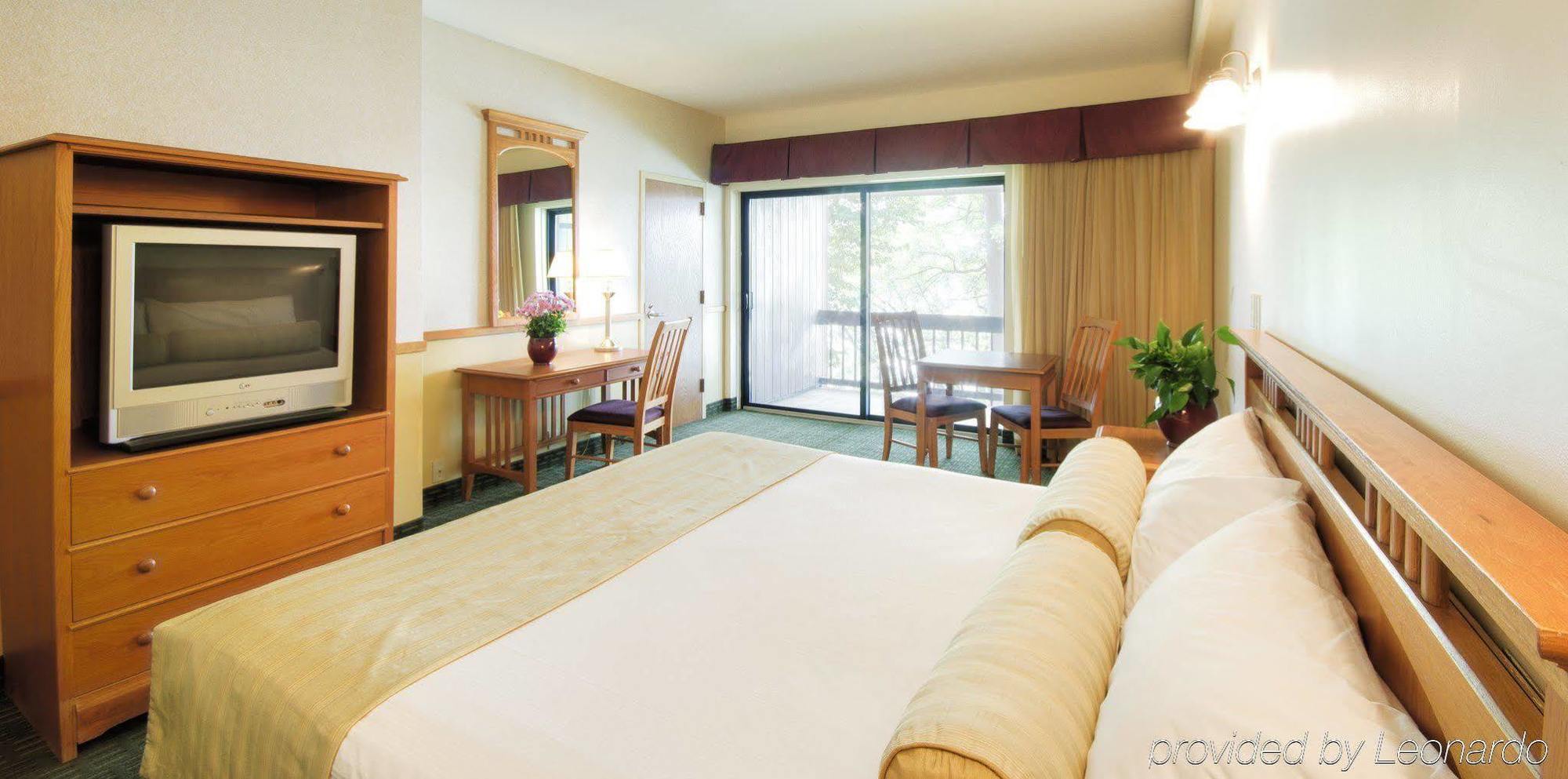 Deer Creek State Park Lodge And Conference Center Crownover Mill Room photo
