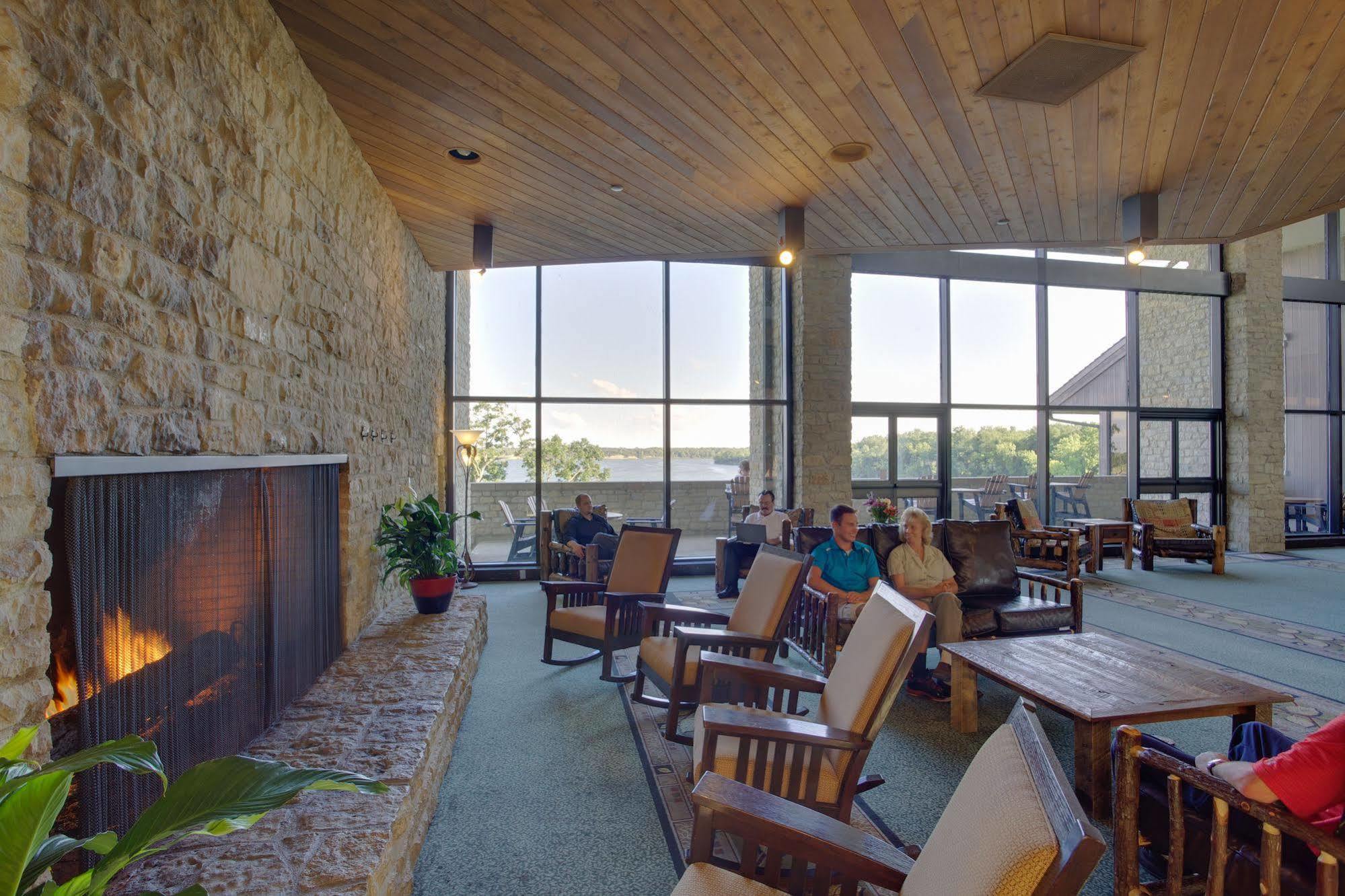 Deer Creek State Park Lodge And Conference Center Crownover Mill Exterior photo